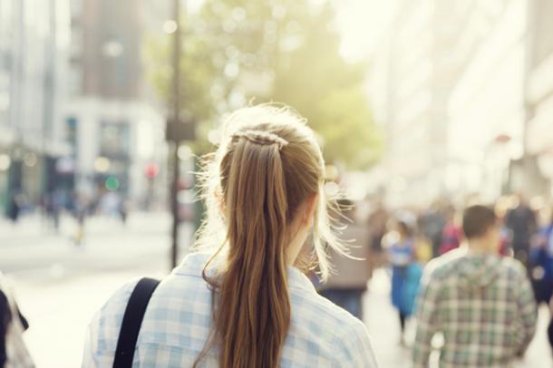 travail. La jeunesse française en difficulté par rapport à ses voisins européens